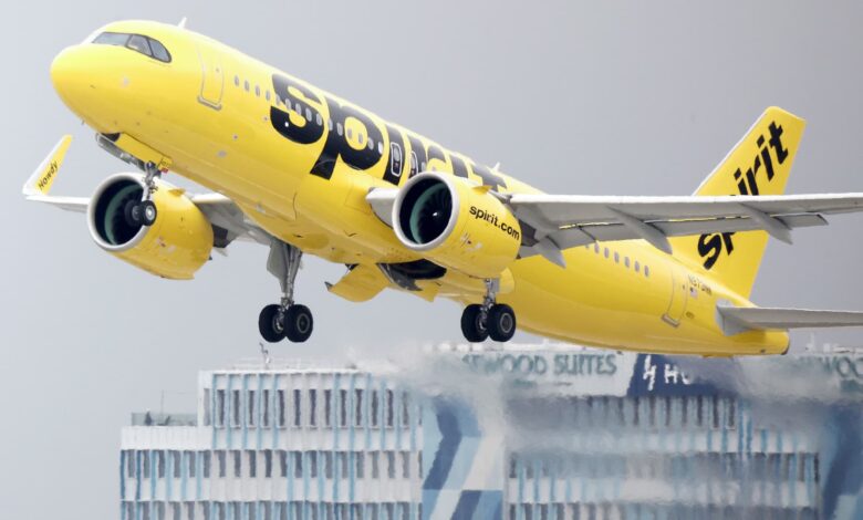 Spirit Airlines offers buyouts to salaried employees