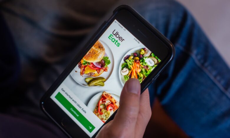 Uber Eats now lets you order from two stores at the same time