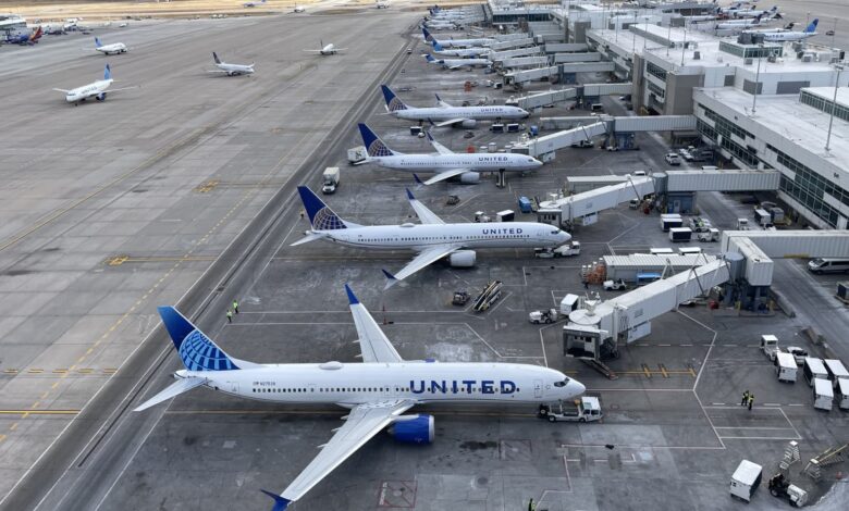 United Airlines tweaks frequent flyer program to reward spending