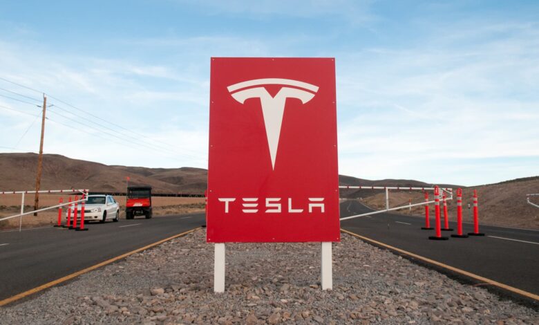 Tesla to raise pay rate for hourly Nevada Gigafactory workers in Jan.