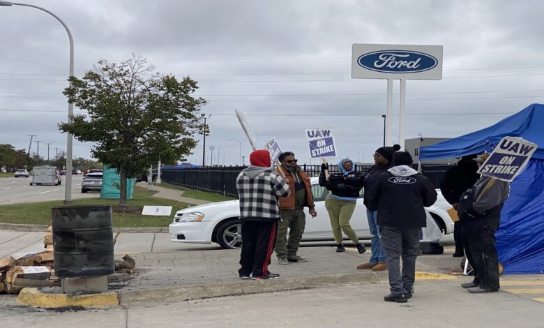 Ford reinstates 2023 guidance, says UAW deal to cost $8.8 billion