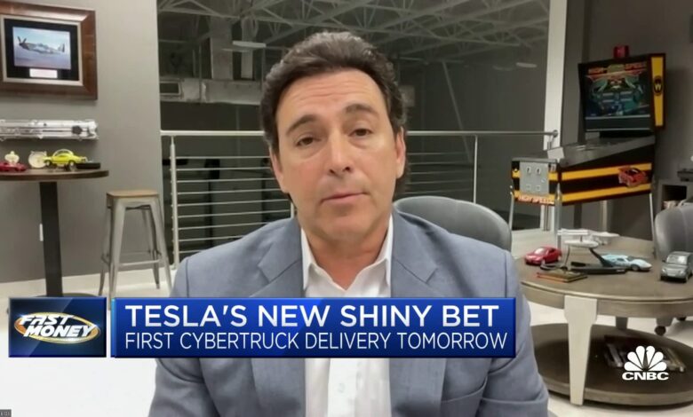 'Sugar rush’ of a big buyback won’t erase questions about GM’s growth strategy: Mark Fields