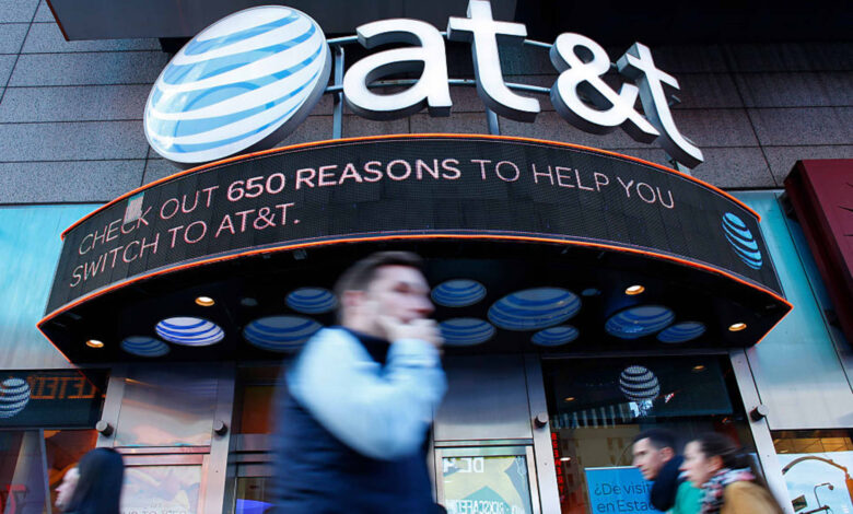 MoffettNathanson downgrades AT&T, says telecom stock is overvalued heading into 2023