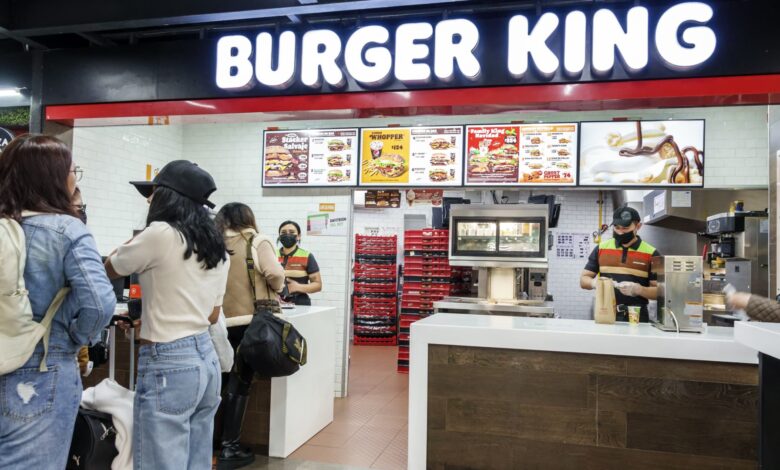 Burger King owner Restaurant Brands buys Carrols, largest U.S. franchisee