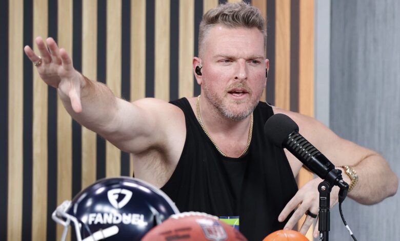 Pat McAfee attacks ESPN executive amid Rodgers, Kimmel fight